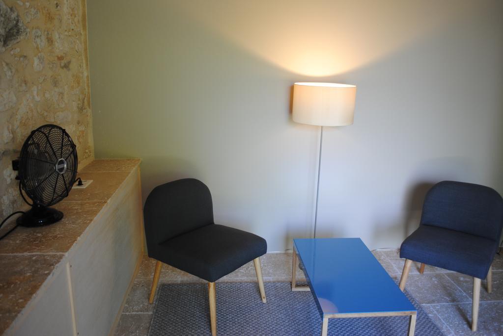 Les Foucauds Hotel Saint-Quentin-de-Caplong Bilik gambar