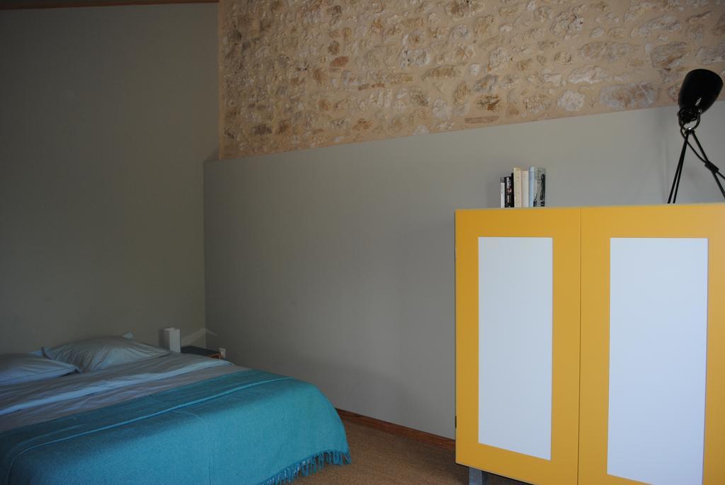 Les Foucauds Hotel Saint-Quentin-de-Caplong Bilik gambar