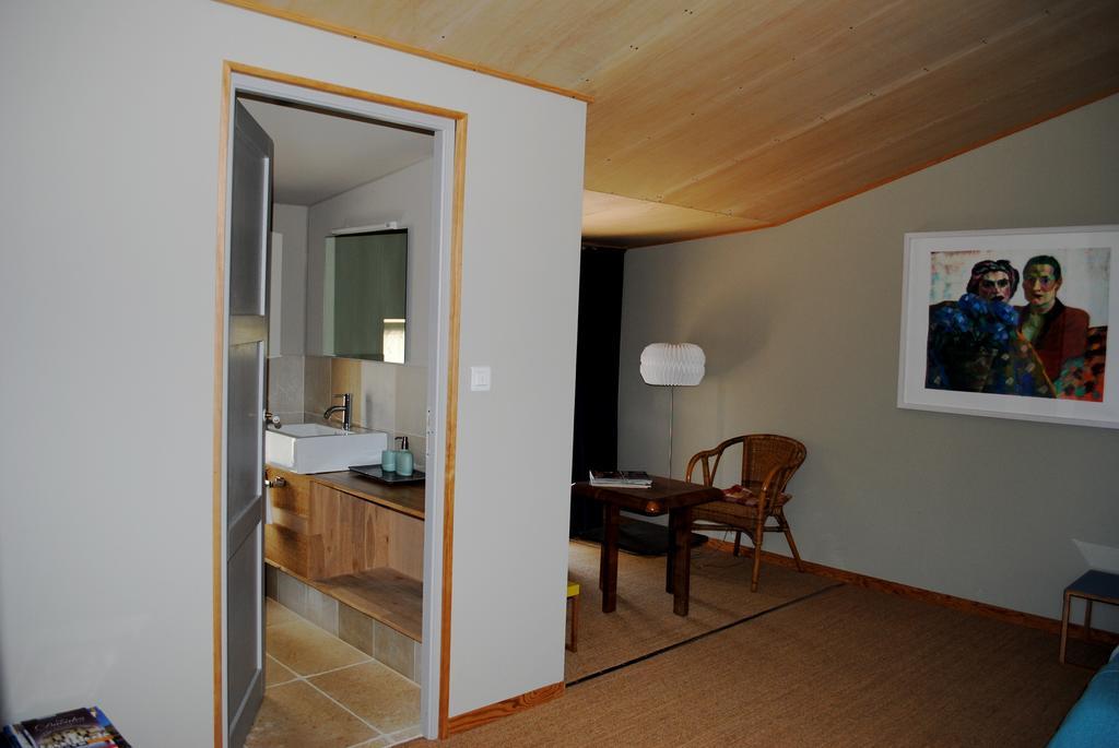 Les Foucauds Hotel Saint-Quentin-de-Caplong Bilik gambar