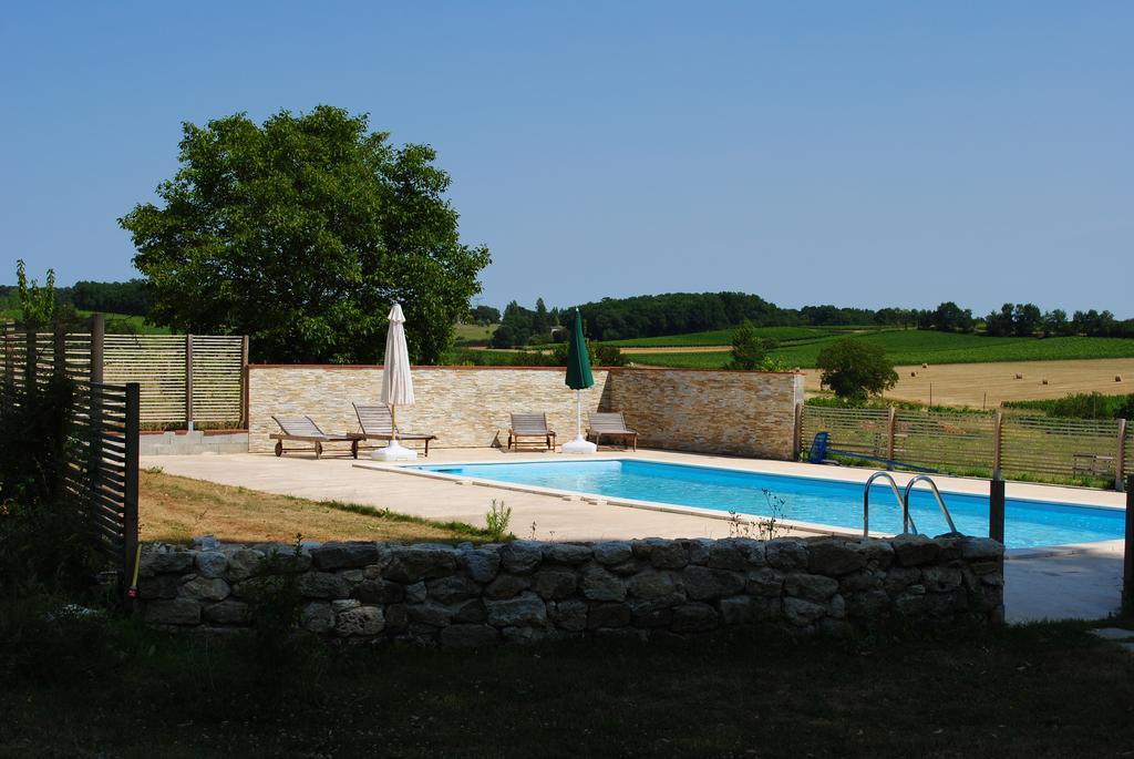 Les Foucauds Hotel Saint-Quentin-de-Caplong Luaran gambar