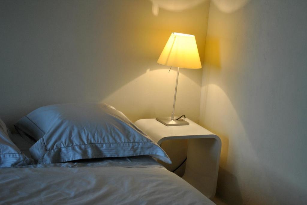 Les Foucauds Hotel Saint-Quentin-de-Caplong Bilik gambar