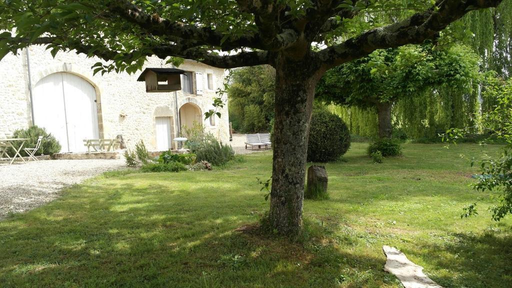 Les Foucauds Hotel Saint-Quentin-de-Caplong Luaran gambar
