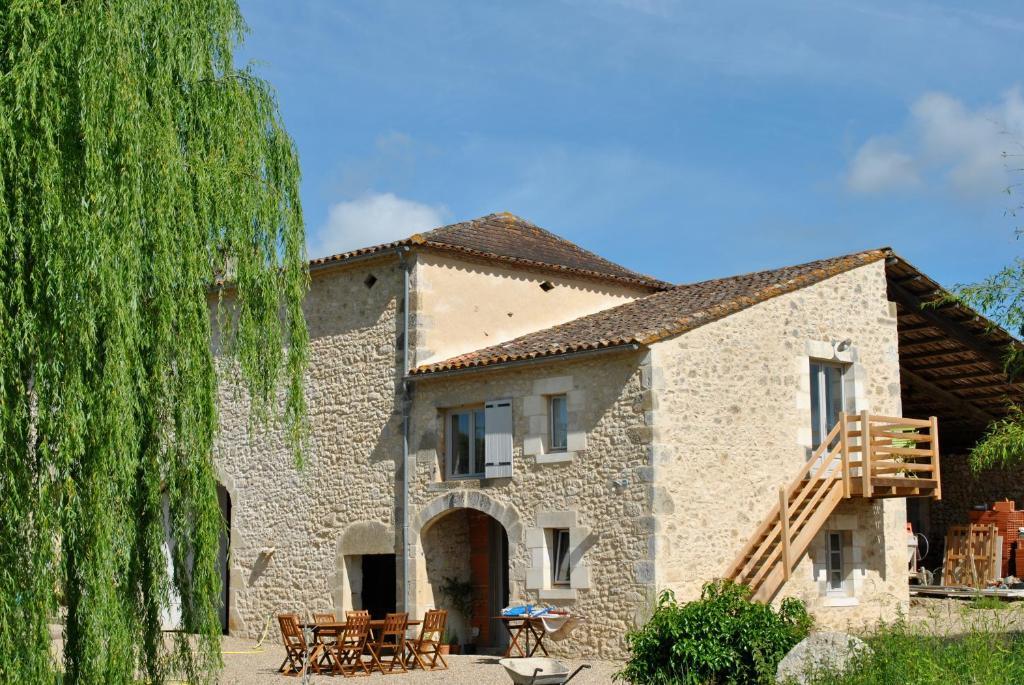 Les Foucauds Hotel Saint-Quentin-de-Caplong Luaran gambar